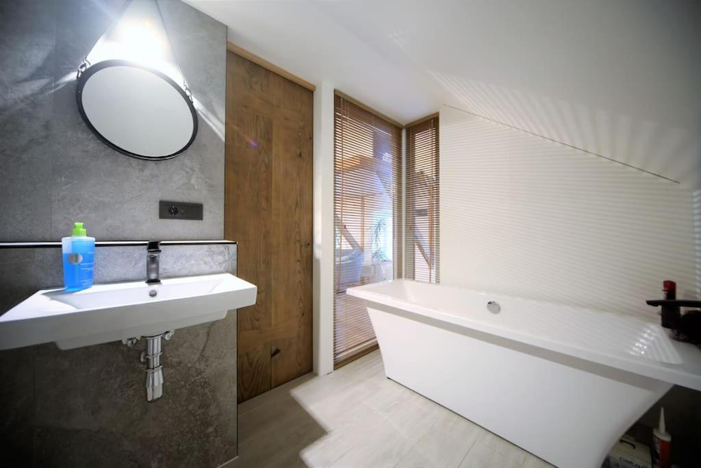3 Level Apartment In Old Town / ריגה מראה חיצוני תמונה
